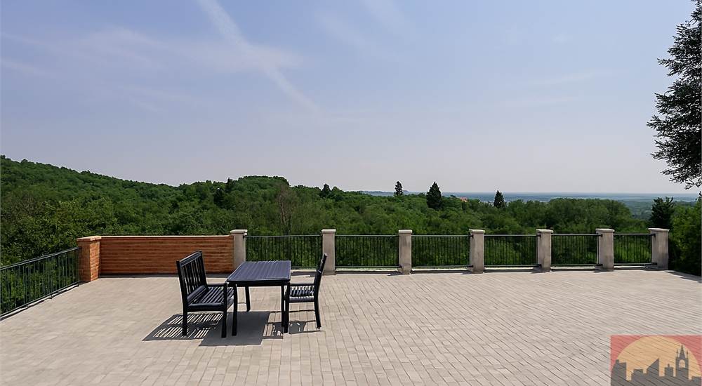 Casale Cortile