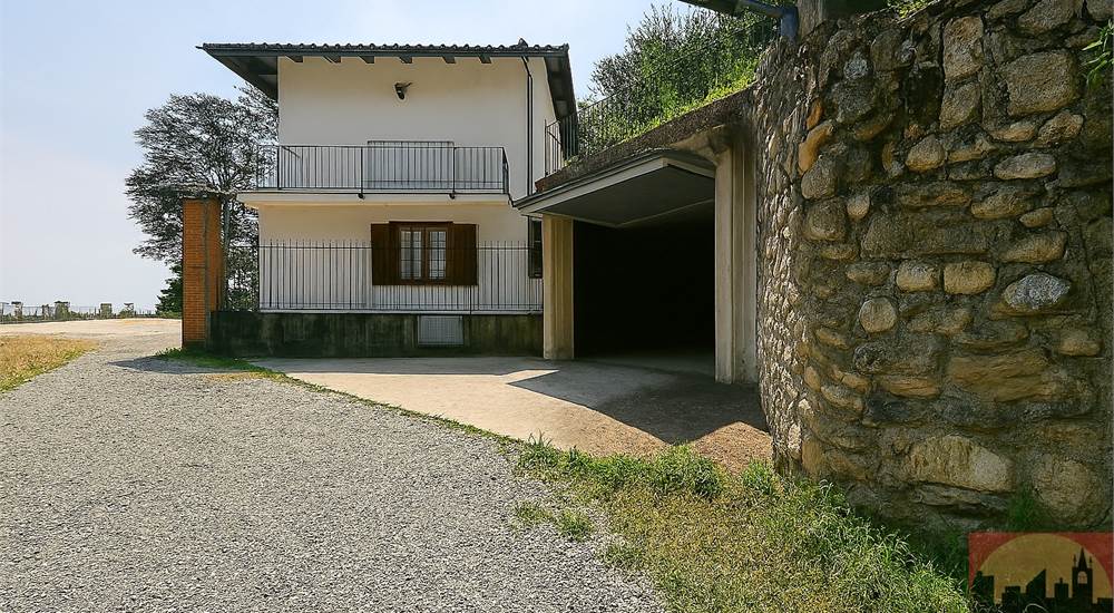 Casale Accesso autorimessa