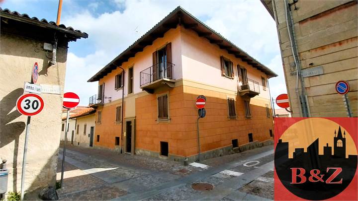 APPARTAMENTO RISTRUTTURATO CON BOX