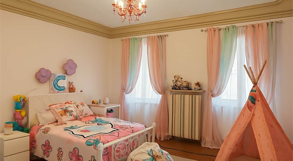 Villa d'epoca Camera bimbi